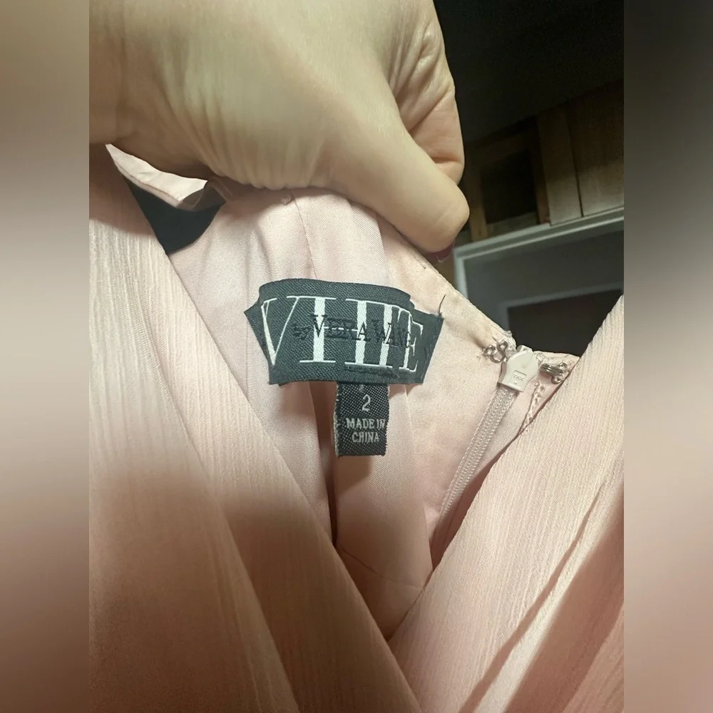 White By Vera Wang brand new with tags blush pink size 2 gown with satin belt - Picture 4 of 11